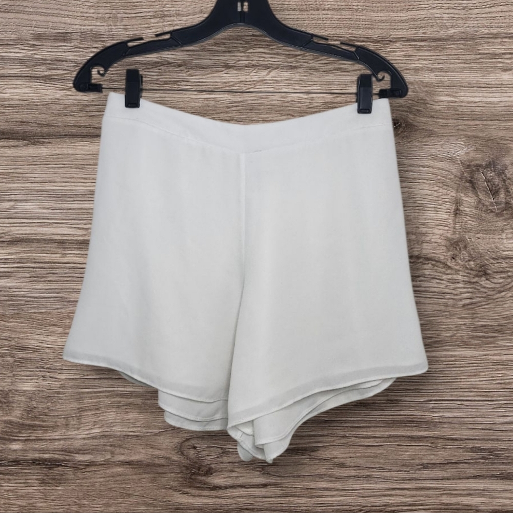 Women's Atina Cristina White Shorts Sz Large